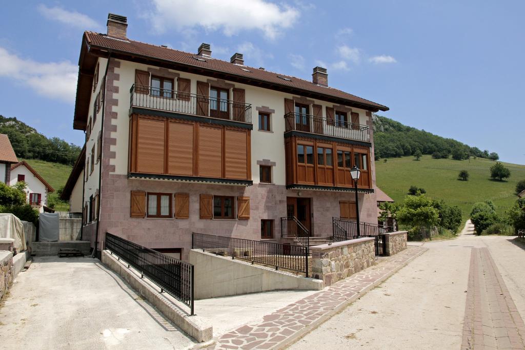 Apartamentos Irati Garralda Exterior foto